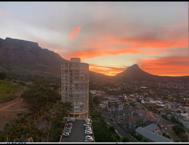 0.5 BEDROOM APARTMENT TO LET IN VREDEHOEK